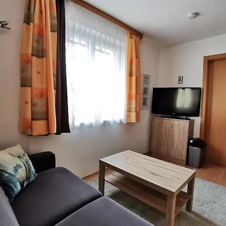 Konukevi Haus Hoell Herta 3*